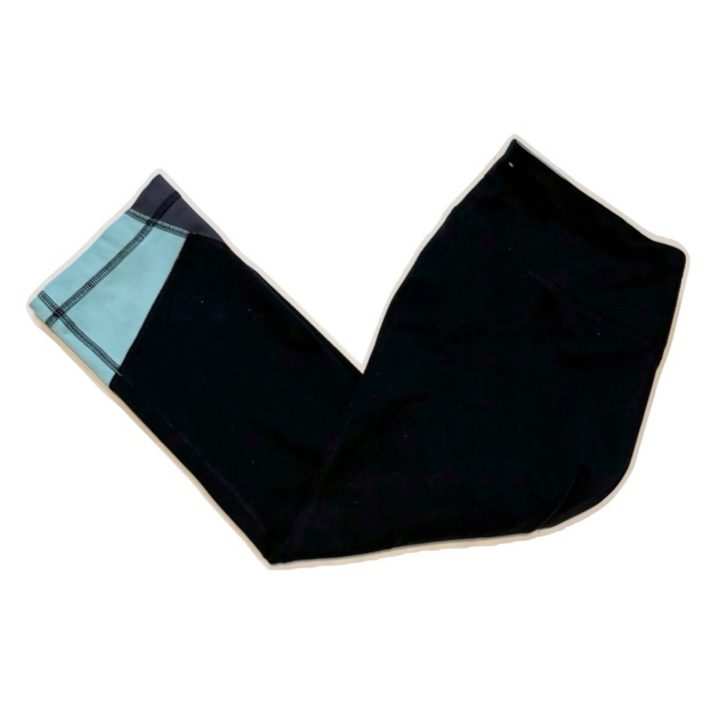 Under Armour Black Crop Leggings Small